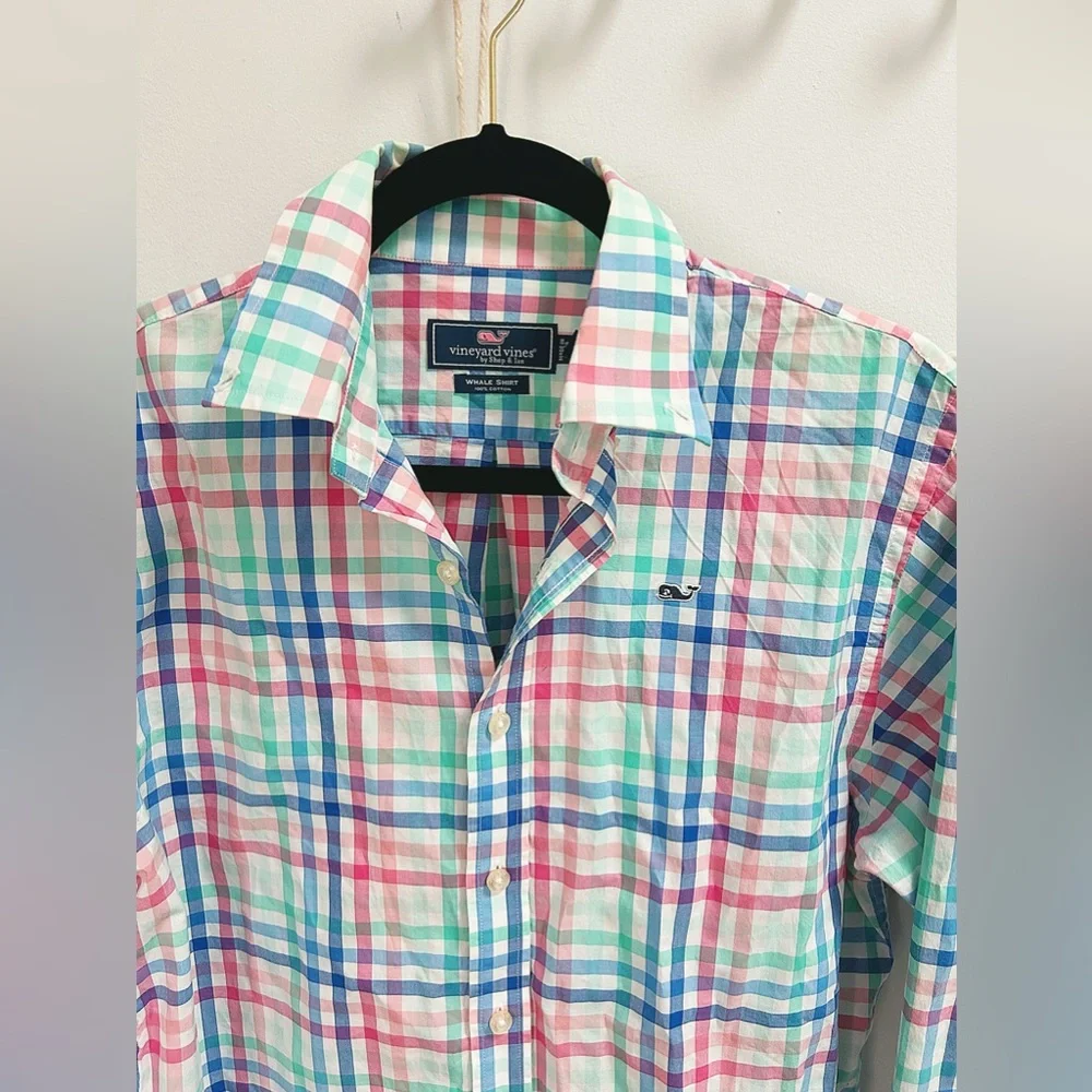 💙Vineyard Vines Button Down Shirt💙 - Picture 2 of 5